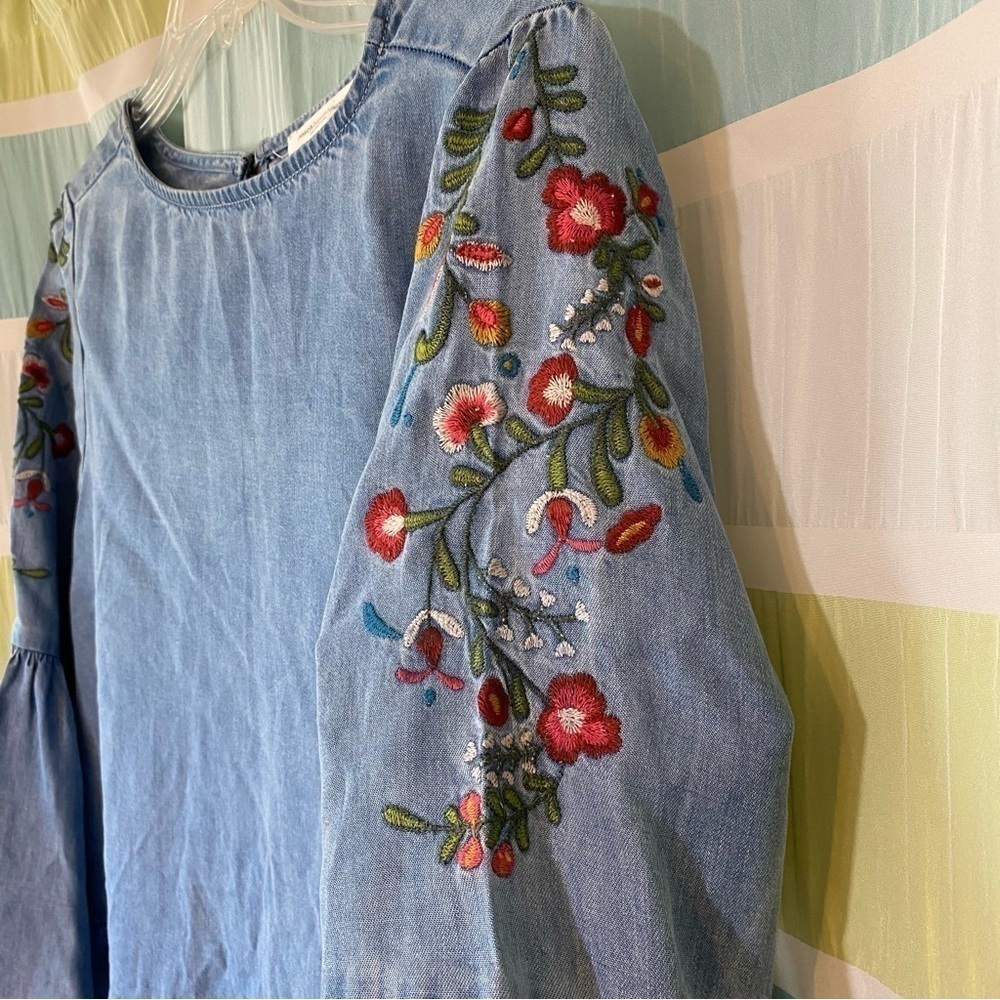 Beachlunchlounge chambray embroidered Peplum Blouse Sz XS - Picture 3 of 8
